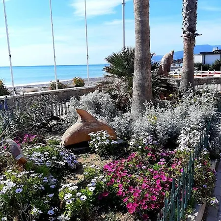 Comfort E Relax A Due Passi Dal Mare * Vallecrosia